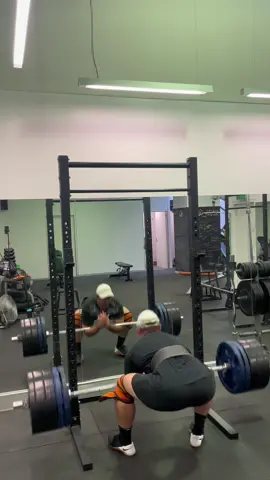 Seeing as though you guys like watching me blackout here’s another from a while back 😂 #strongman #squatfail #gymfail #failarmy #blackout #gymfunny #gymskit #frontsquat #brisbane #australia