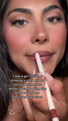 I can’t remember who it was, but girl your hack is the best!!! #viralmakeup #elfmakeup #ELF #charlottetilbury  #elfhaloglowliquidfilter #rarebeauty #rarebeautymakeup #rarebeautylipstick #rarebeautylipliner  #makeupreview #fypage #fyp #maclipliner #overlininghack #overlinedlips #makeuphacks #biggerlipshack 