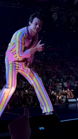 Harry Styles Cinema Bridge  #HSLOT22 #MSG4 #loveontour #NYC #harryshouse 🎥 🍿 🕺 🪩 