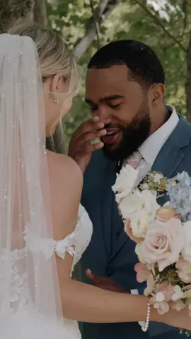 “Can I hug you?!?” 🥹🥹 #firstlook #weddingtiktok 