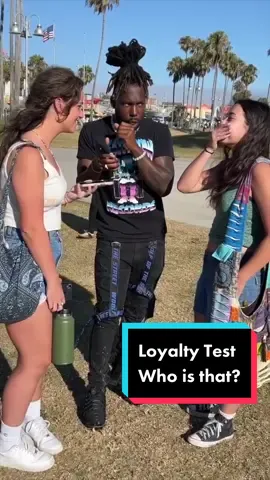 Who is that?! 😳 #viral 