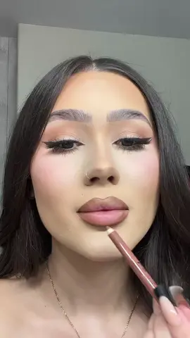 Favorite lip combo 😍#GenshinTeleport #PartyWithVMAs #lipcombo #fyp #fypシ #makeup