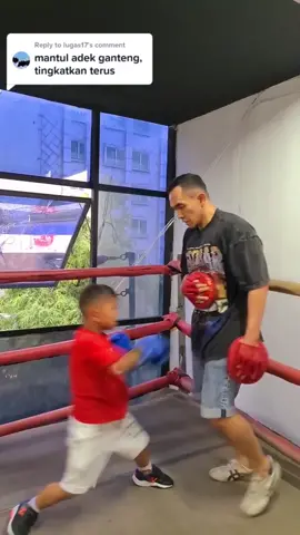 Replying to @lugas17 #fyp #viral #nawidyosufi #aliseenayosufi #boxing #fun #havingfun #sports #mma #muaythai #workout 