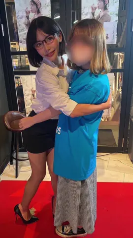 深田えいみ様の「24時間ハグ会」行ってきた！たくさんのクリエイターさんに会えて嬉しかった😮‍💨❤️❤️❤️❤️ 生の深田えいみ様可愛すぎて震えた、、緊張しすぎてガッチガチですが、幸でしかなかった！今日の18時までやってるよ🥺 #深田えいみ #24時間ハグ会  #24時間抱かれる深田 #深田を無茶苦茶抱いた