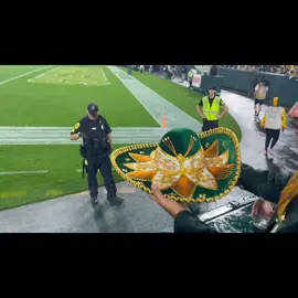 Coming to an End Zone near you! 👑 #MeetMeAtTheG #GoPackGo #Packers #SuperFan #SeñorCheesehead #SombreroGang #JustGettingStarted #greenbaypackers #PackersNation #FYP #fypシ #cheesehead #Cheese #Queso #AaronRodgers #espndeportes #Espn #MondayNightFootball #Crown #PuroPinchePackers 