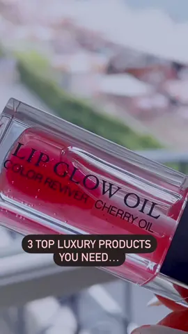 When it comes to @Dior & makeup.. be that girl. 🙌🏼 #luxurymakeup #diormakeup #makeuptrend #glowymakeup LAKE COMO, ITALY 
