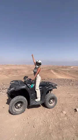 QUAD IN DESERT 💨💨💨 #maroc #desert #agafay #quad #marrakech #sun #Summer #holiday #travel #activity #speed #friends #pilot #funny #crazy #fyp #foryoupage #pourtoi #gambi #girls 