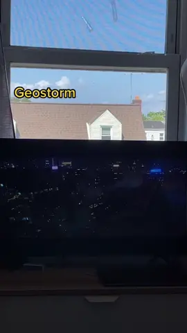 This was a good movie! #geostorm #geostormmovie #geostormfilm #gerardbutler #gerardbutlertho #movietok #movietiktok #moviefyp #disastermovies