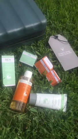 @rencleanskincare #skincare #unboxing #skincareminis #renskincare