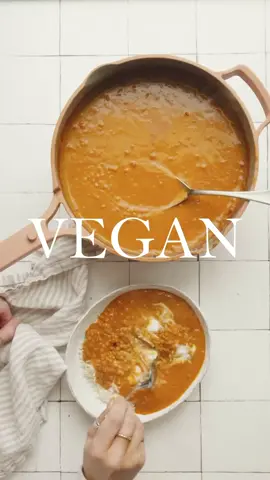 Plant-based butter chicken sauce recipe? You betcha! #vegansauce #veganbutterchicken Recipe: https://www.foodbymaria.com/vegan-butter-chicken-recipe/