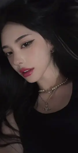 며칠 동안 이 노래만 몇 시간째 들었다..