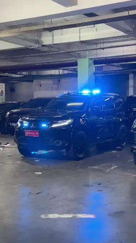Pajero walpri ⭐️⭐️⭐️⭐️#whelen #whelenliberty #pajerosport #panglimatni #tni 