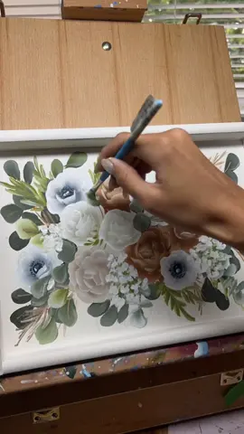 This vintage tray bouquet is feeling kinda fall-y and it’s reminding me that I need to start setting aside time to paint fall designs soon 😅🍁I’m still working on getting through some custom orders and *TOMORROW* at 11am eastern standard time is my next custom listing restock!! Head over to my website for more info #art #artist #shopsmall #painter#painting #flowerpainting #howtopaint #artist#painttok