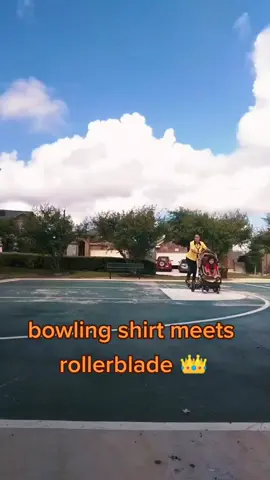 #rollerblade #rollerblade #strollerskate #strollerwalks #sahmworkout 
