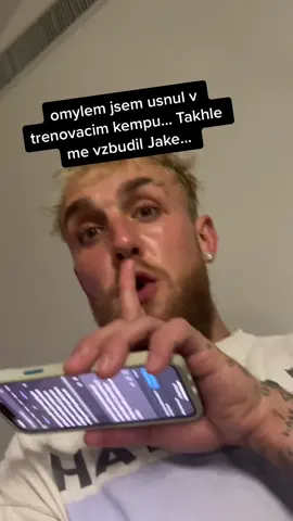 Omylem jsem usnul v trenovacim kempu, takhle me vzbudil Jake po asi 2,5 minutach co nabonzovali ze si davam slofika 🥲🥲🥲