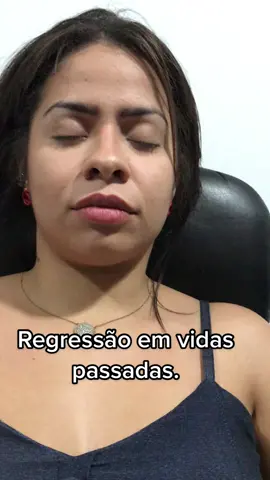 Regressão em vidas passadas buscando sentimentos de fatos que atrapalha a vida da paciente. #peronhipnoterapia #vidaspassadas #regressao #hipnose #hipnoseclinica #magoas #paz #felicudade #londrina #londrinapr #terapia #terapialondrina #hipnoselondrina 