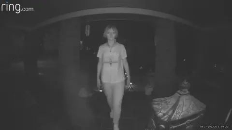 I think there's someone at my door #ring #creepy #ReTokforNature #man 