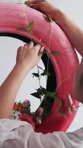 Transformation of used tires!#homarydecor #floraldesign #flowerarrangement #flowerdecoration #LearnOnTikTok #DIY #diyproject #transformation #interiordesign #homehacks #homedecor #luxuryhome #tiktokusa #foryou #fyp