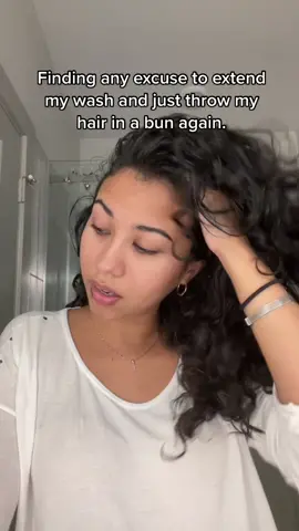 Sometimes just the thought of having to wash and style my hair drains me especially when I have nowhere special to be lol there are times where I’ll wash it if I need to but I won’t put my effort into my styling because I don’t have any plans to go out or anything #curlyhair #curls #curlyhairproblems #curlytok #fyp