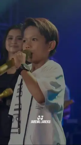 နားမလည်ပေမယ့် နားထောင်ကောင်းတယ်☺#ထိုင်းသီချင်း #တွေးပြီးမှတင်ပါ #thankb4youdo #fouryoupage #tiktokmyanmar2022 