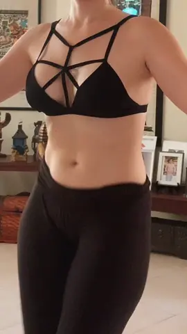 Very soon on youtube de remake of my choreography viento #vientodeldesierto #bellydance #arabic #bellydancer #tiktok 