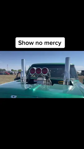 Windsor Colorado outlaw truck and tractor pulling