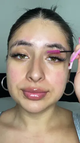 So satisfying 💥 #makeuptutorial #makeup #satisfyingvideos #caterpillareyebrows