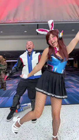 Dancing in public be like 😳 @coreytonge #gaming #dancing #GamerGirl