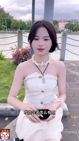 Do you like this little cousin?小表妹竟然戴祖母绿去相亲#翡翠#翡翠原石 #大自然的搬运工 #jade #tiktok 