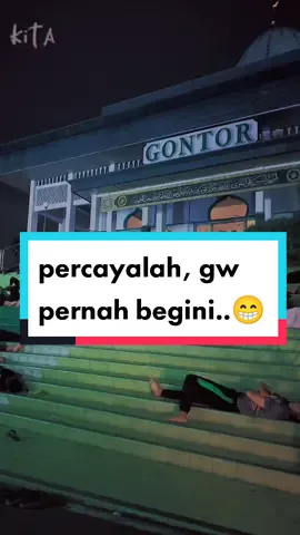abis belajar kecapean, tepat dimasjid, itu jalan ninja gw dulu pas nyantri 🤣🤣 #madanirei #nyantri #gontor #marikitabuat #pesantren #fypシ 