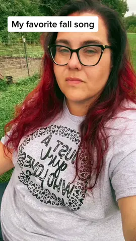 New fall top hit. #allergies #hayfever #fall #funny #singing #parassitefarm #goodmorning #aliciakeys #allergyseason #tinyfarm #homestead #ragweed #farmlife #sneeze #newsong #autumn
