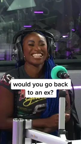 is it ok to go back to your ex now winter is approaching? 👀 #cuffingseason #cuffingszn #Relationship #relatable #fyp #nife #henrie 