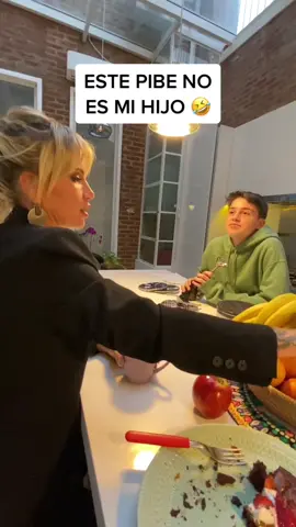 Este nene salió a la madre… pero ¿quién es la madre? 👀🤣 @juanchiiii_
