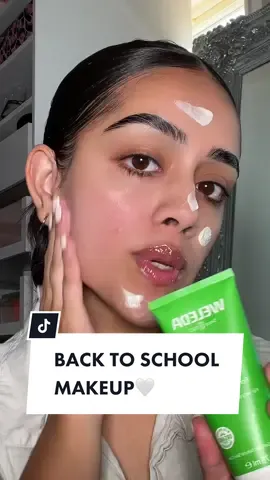 Replying to @MinaaL Part 1 of back to school makeup! 🤍 mousse ib @MaggieA queen🤍