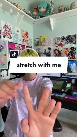 please try to stretch with proper posture and while breathing deeply. sorry for not being so active here, but i hope this helps! #arttips #carpaltunnel #artistsoftiktok #arthacks #healthandwellness #digitalart #stretching #arttok #arttutorial #artistsupportartist 