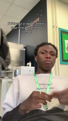 Its better than i thought 😭 #foryoupage #foryou #viral #school #sixthform #rapper