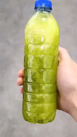 I love what happens when I shake this bottle #science #chemistry #nilered