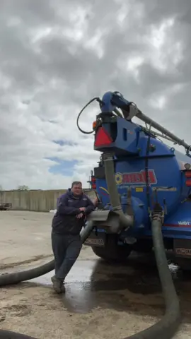 #boycefarms #wilsonbroscontracts #fullloadsonly #supercube #payedtolookoutawindow #northernireland #fypシ゚viral #contractorsoftiktok #busyfools #summerotg #farminguk #grassmen #farmflix 
