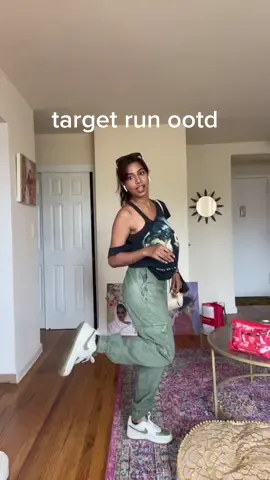 oversharing queen with her #OOTD 🫣 #desi #bengali #browngirl #browntiktok 