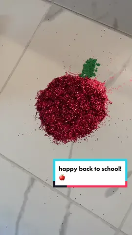 🍎HAPPY BACK TO SCHOOL EVERYONE! #backtoschool #school #apple #teacher #teachersoftiktok #glitter #CleanTok #cleaning #clean 