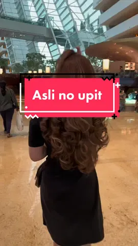 Replying to @ig: miyaaaaaa.a asli kak seriusan😭curly nya buatan pake catokan😍 #longhair #layerhair #haircare #hairtok #curlyhair #darkbrownhair #brownhair #highlighthair