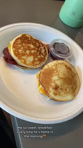 #fyp #viral #trending #Foodie #blacklover #breakfast #blackcouple #pregnant #Love @cibreezy287 🤎