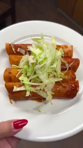 #enchiladas #howtocook #howtomakeenchiladas #chickenenchiladas #enchiladasrojas