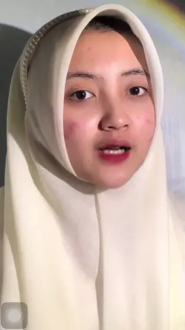 Sunscreen favorite aku @Wardah Beauty Official  UV Shield Sunscreen Gel SPF 30 karena initu bikin cerah gak kusam! ✨ #sunscreen #uvshield #racunskincare #racunsunscreen 
