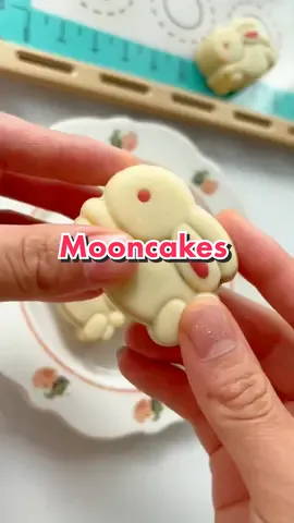 Moon Cakes. Cranberries Filling. #mooncake #mooncakes #midautumnfestival #fyp #viralvideo #viraltiktok #baking #Recipe #dessert #cooking #bake 