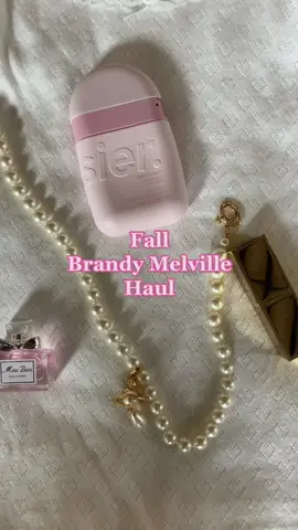 I worked a shit ton of hours before school started and spent all my money forgetting i need school supplies so guess who has ugly suplies till like next week!#coquette #hyperfeminine #brandymelville #haul #gilmoregirls 