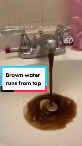 Watch as dark brown water pours from Molly Minta's sink faucet as she records at her Jackson, Mississippi home. A boil-water notice is still in effect due to a water crisis caused by flooding after severe storms in the state.  #watercrisis #tapwater #mississippi #mississippiwater #fyp #foryourpage #abc7news