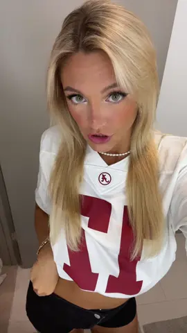 GAME DAYYY HORNS DOWN #alabama #ShowOffLandOFrost #bama #hornsdown 