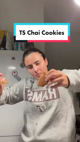 What food reminds you of home? 💙 Save this video so you have recipe 🤩 #sofiasworld #opskrift #chaicookies #efterår #fall #Efterårsmad