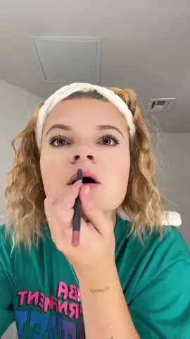 This is all over the place but here ya go #fyp #foryou #foryoupage #facetime #getreadywithme #PepsiApplePieChallenge #grwm #Vlog #youtube #makeup #getdressed #ShowOffLandOFrost #trending #viral #foryoupageofficiall #relatable #funny